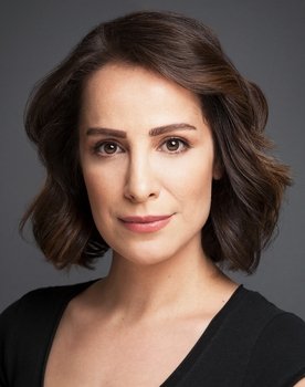 Fatma Toptaş as Sibel