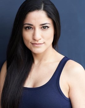 Xiomara Bermudez as Mary