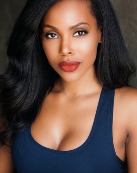 Kaye Singleton as Noemi