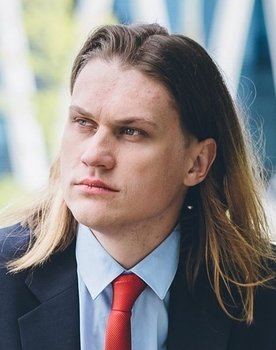 Juhan Rodrik as Kalev