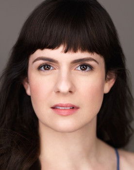 Caitlin Morris as Shelly