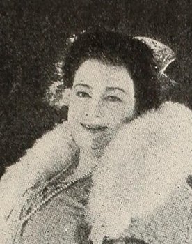 Sunshine Hart as Mother Duff