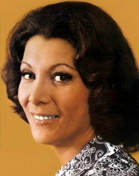 Maria Estela as Gisele