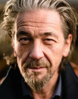 Dries Vanhegen as Himself