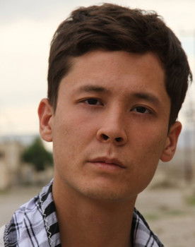 آرمان جعفری as همسایه صبور