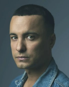 Danilo Martim as Gustavo