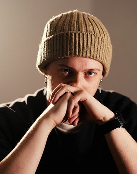 Robert Eisner Lloyd as Man at the door #2