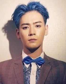 Ceng Yitong as Jia Mu