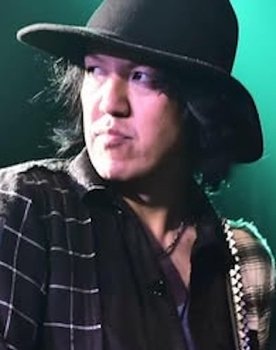 Ai Ishigaki as Guitars