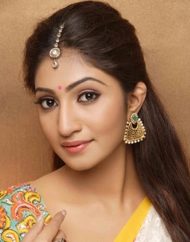 Bommu Lakshmi