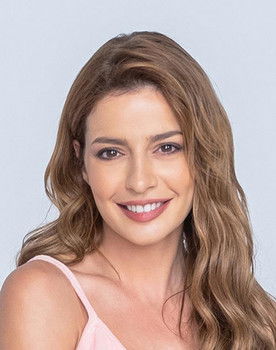 Haritini Iliadou as Angela Chatzi