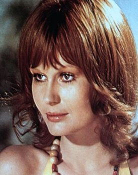 Johanna Liebeneiner as Sie