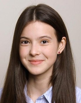 Evelina Mazurina as Софья