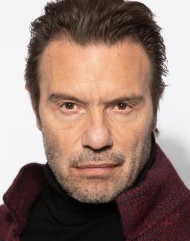 Stratos Tzortzoglou as Antonis Velissarios