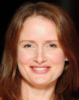 Zoe Telford