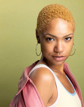 Vaune Suitt as Grace Choi