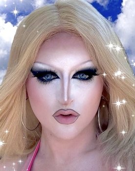 Pamula as Andrea