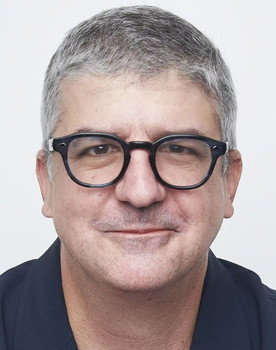 Dana Snyder as GrandPat Star (voice)