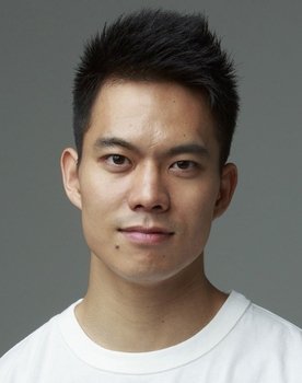 Ken Sugawara as Manabe