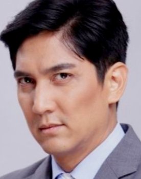 Malys Choeysobhon as Pakorn