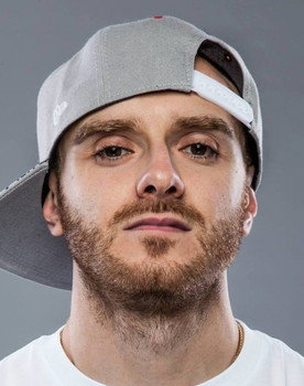 DJ Double S as Sé stesso