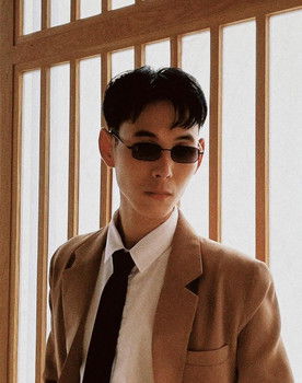 พชร วรสุนทรารมณ์ as ราชัน