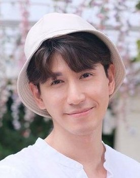 Kelvin Yuen as 