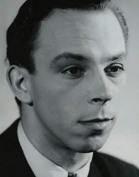 Poul Thomsen as 