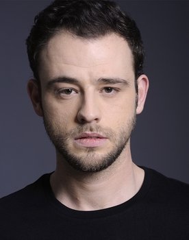 Miguel Santiago