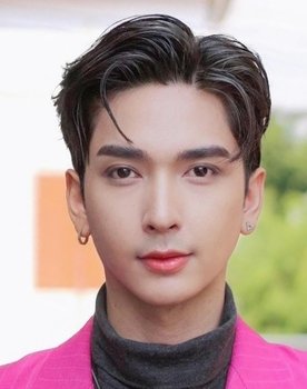 Chan Phuliwat Yananruenon as Dol