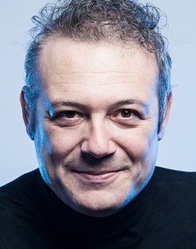 Levent Üzümcü as 