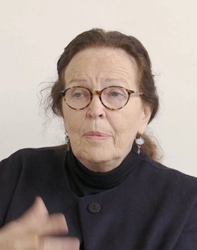 Dominique Auvray as Narrator