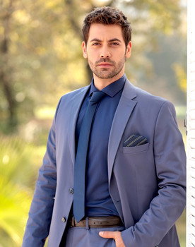 Kaan Arkat as Nezir Keseroglu
