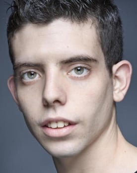 Javier Bódalo as 