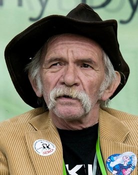 Bohdan Smoleń as Jarzabek / Manuel Karmello de Bazar