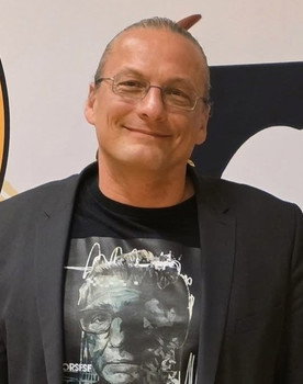 Marcin Makara as Ojciec