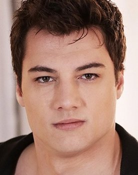 Troy Vara