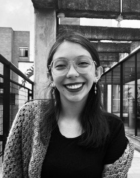 Leslye Acosta Avendaño as Les