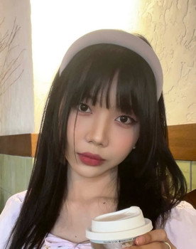 Hadhana Fathwa as Kimberly