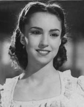 Yeya Duciel as Ginebra