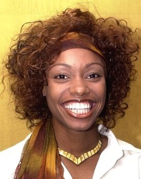 Vanessa Pascale as Solange Matos