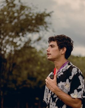 Ítalo Almeida as Topógrafo