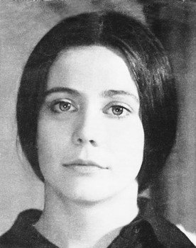 Natalya Sayko as Тоня Туманова