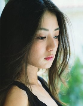 Moemi Katayama Photo