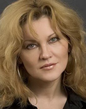 Irena Dubrovskaya as Mysterious Woman