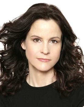 Ally Sheedy as Elizabeth