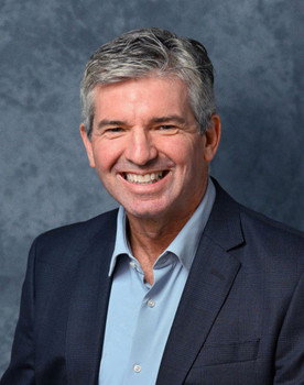 Oliver Holt