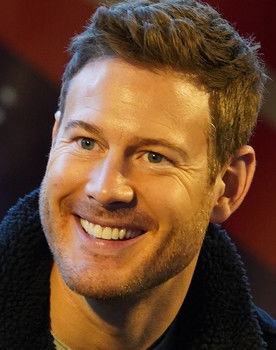 Tom Hopper as Magnusson