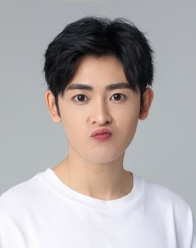 Xinze Li as Taoist