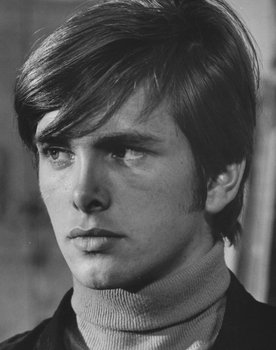 Ray Lovelock as David